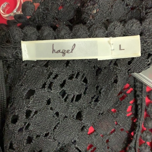 Hazel Black Lace Sleeveless Blouse - Picture 2 of 8